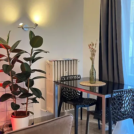 Cozy And Quiet 10 Min From Train Station Lejlighed *