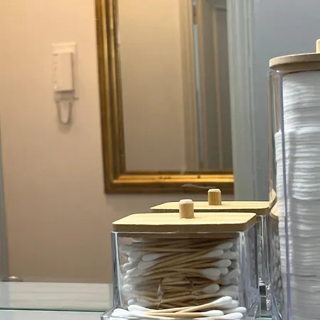 Apartment Cozy And Quiet 10 Min From Train Station