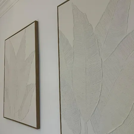 Cozy And Quiet 10 Min From Train Station Apartment