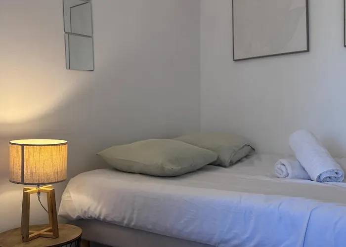 Apartman Cozy And Quiet 10 Min From Train Station Cannes