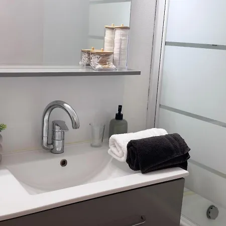 Appartement Cozy&quiet 10 Min From Train Station Cannes