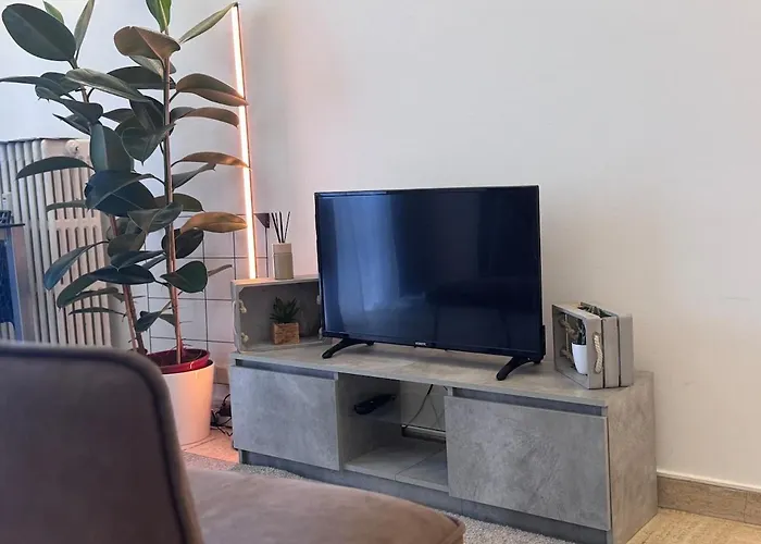 Cozy&quiet 10 Min From Train Station *