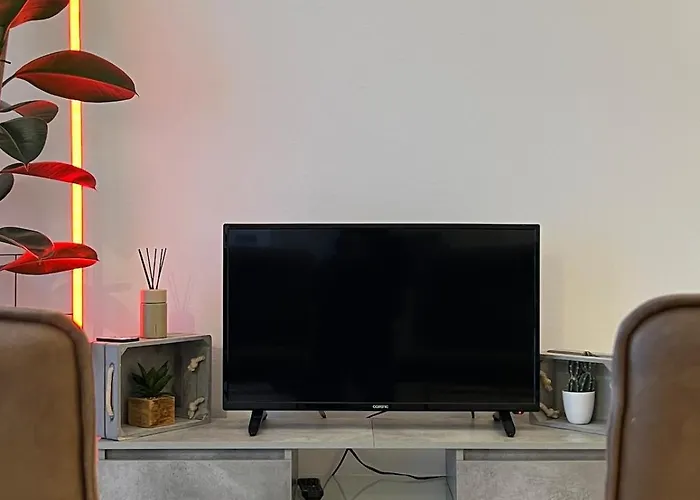 Cozy&quiet 10 Min From Train Station