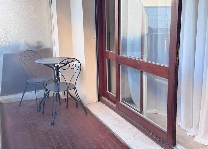 Cozy And Quiet 10 Min From Train Station * 戛纳